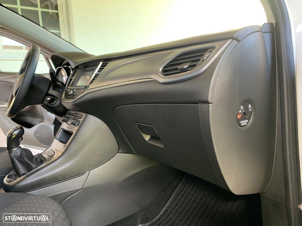 Opel Astra 1.5 D S&S - 15