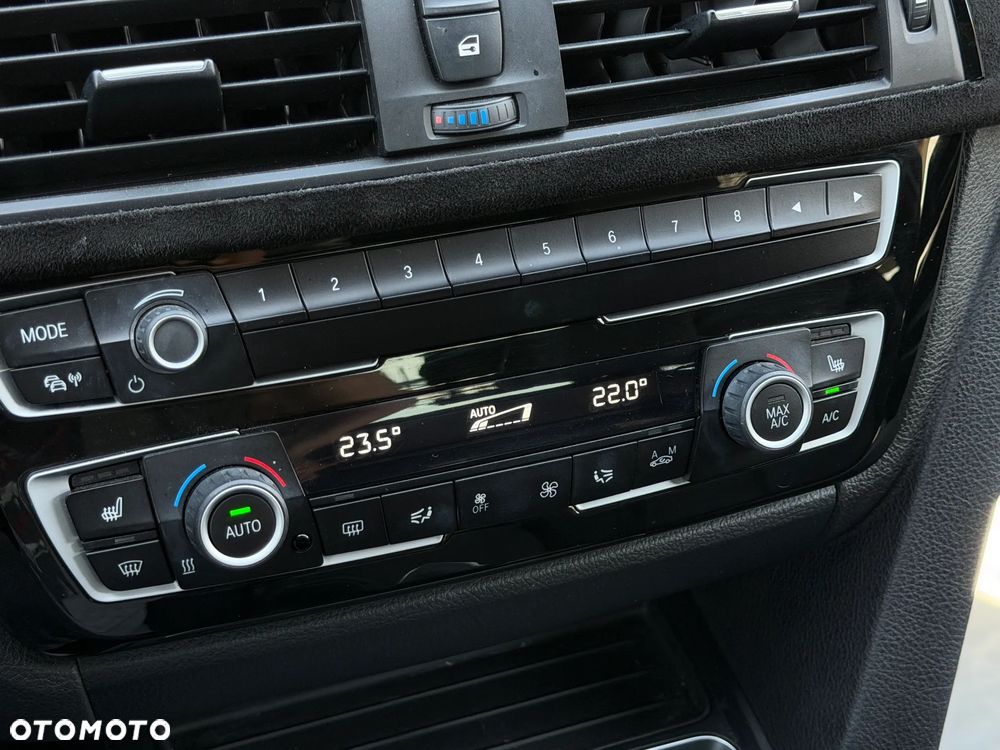 BMW Seria 3 320d xDrive M Sport - 23