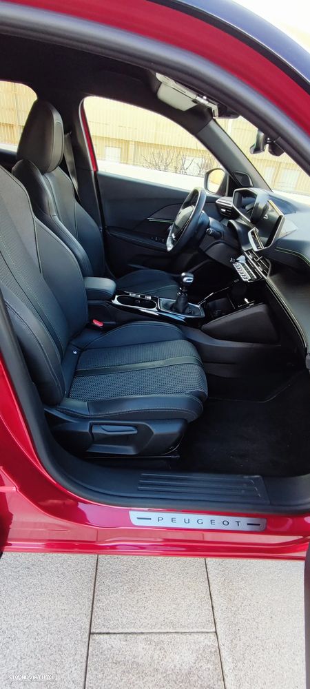 Peugeot 2008 1.2 PureTech GT Line - 16