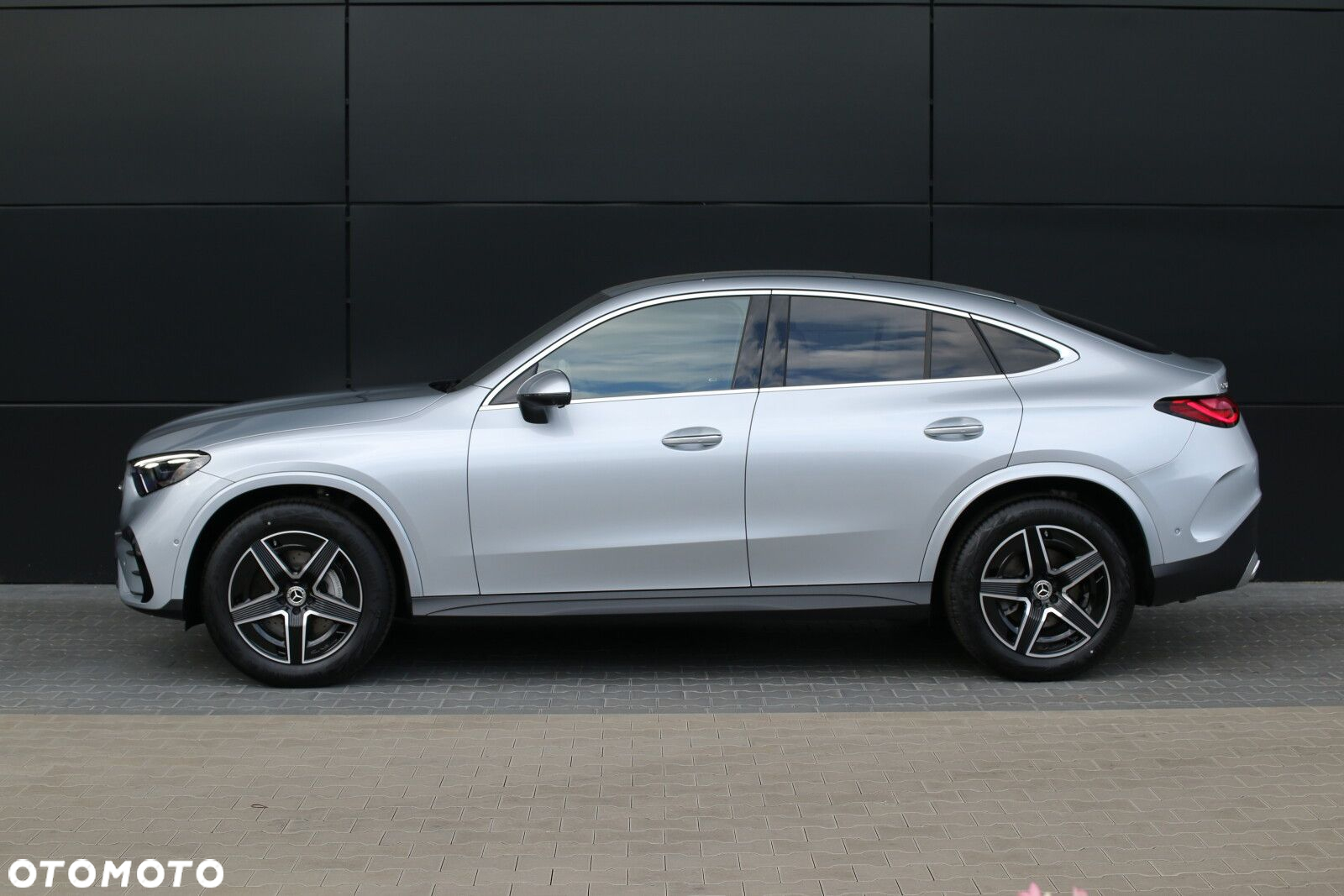 Mercedes-Benz GLC - 9