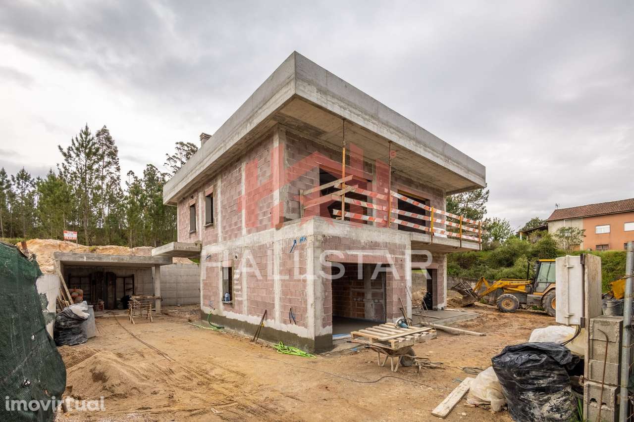 Moradia T4 / Em Construção / Ar Condicionado / Churrasqueira / Ansião - Grande imagem: 3/31