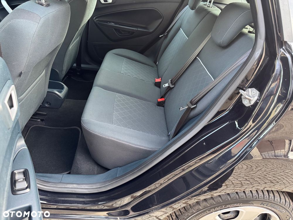 Ford Fiesta 1.25 Champions Edition - 28