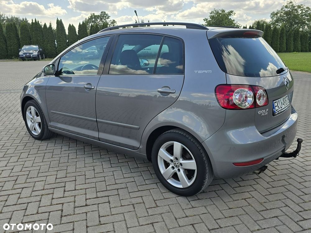 Volkswagen Golf Plus - 13