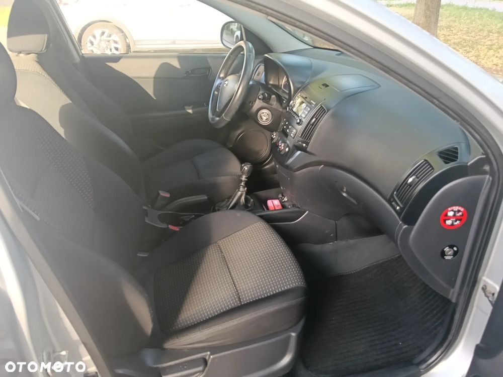 Hyundai i30 1.6 Classic - 28