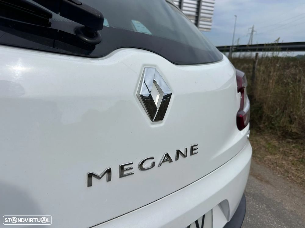 Renault Mégane Sport Tourer dCi 110 FAP EDC BOSE Edition - 21