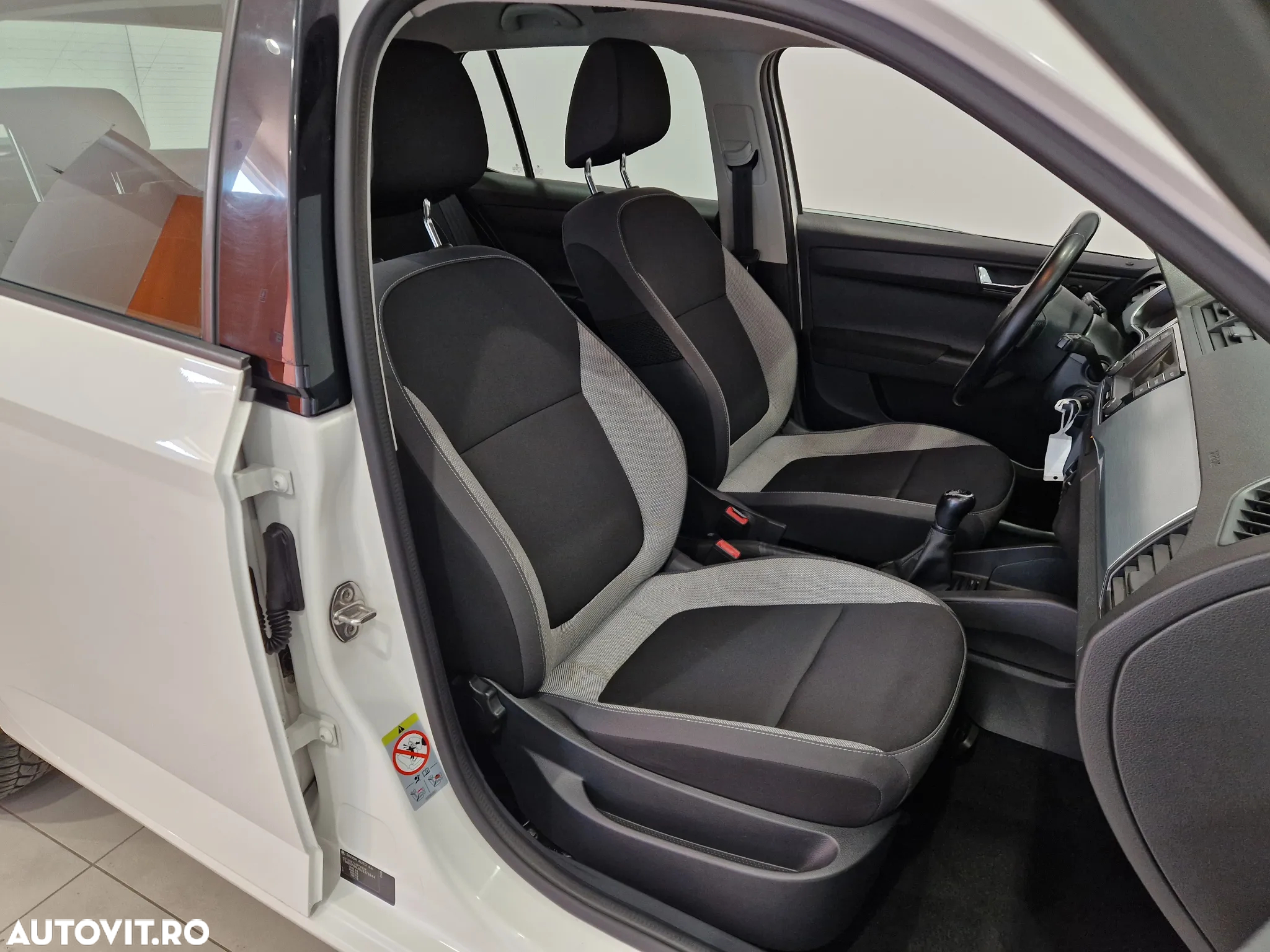 Skoda Fabia 1.0 TSI Ambition - 10