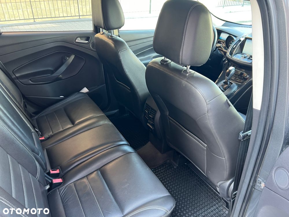 Ford Escape 2.0 EcoBoost AWD Titanium - 9