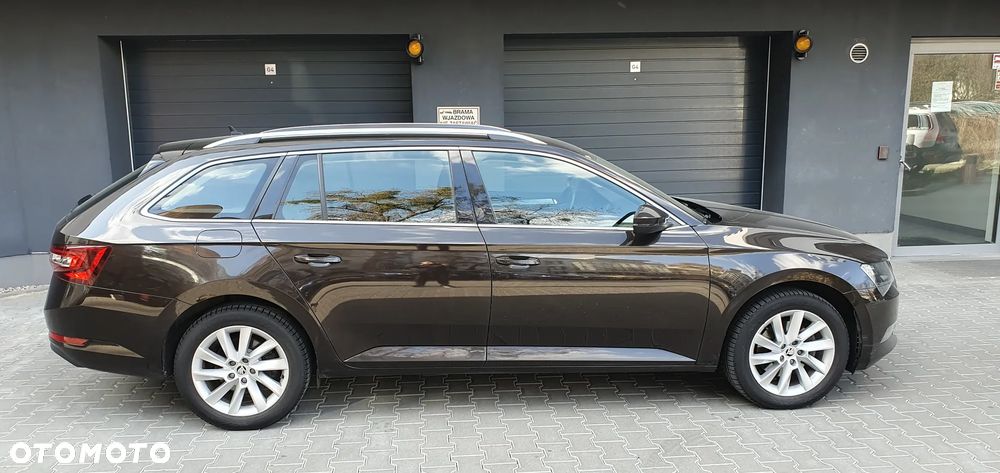 Skoda Superb 2.0 TDI 4x4 Ambition DSG - 1
