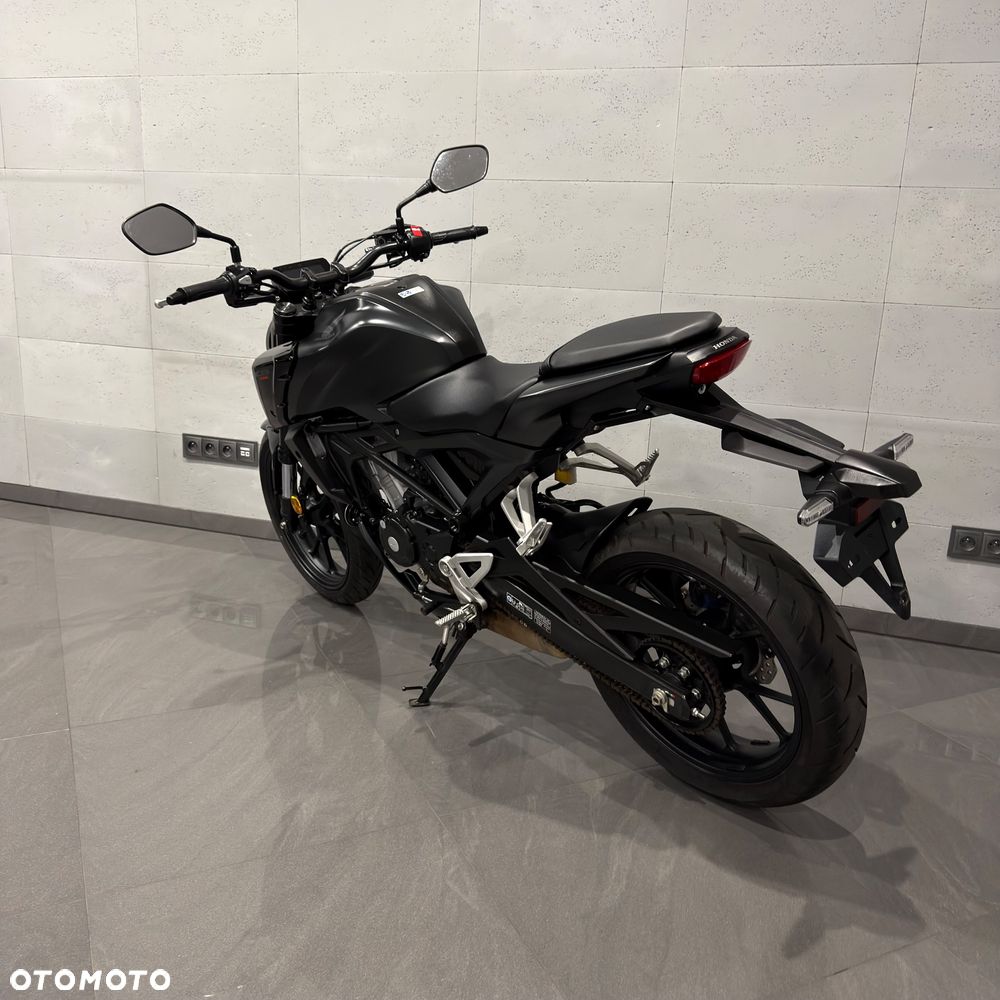 Honda CB - 10