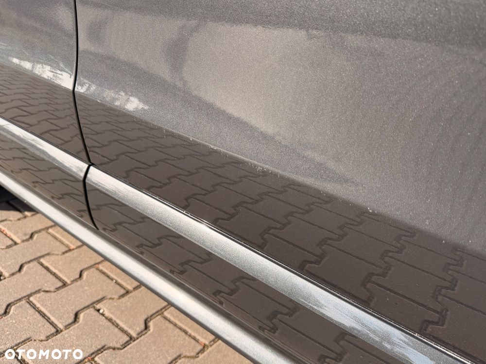 Volvo XC 90 - 9