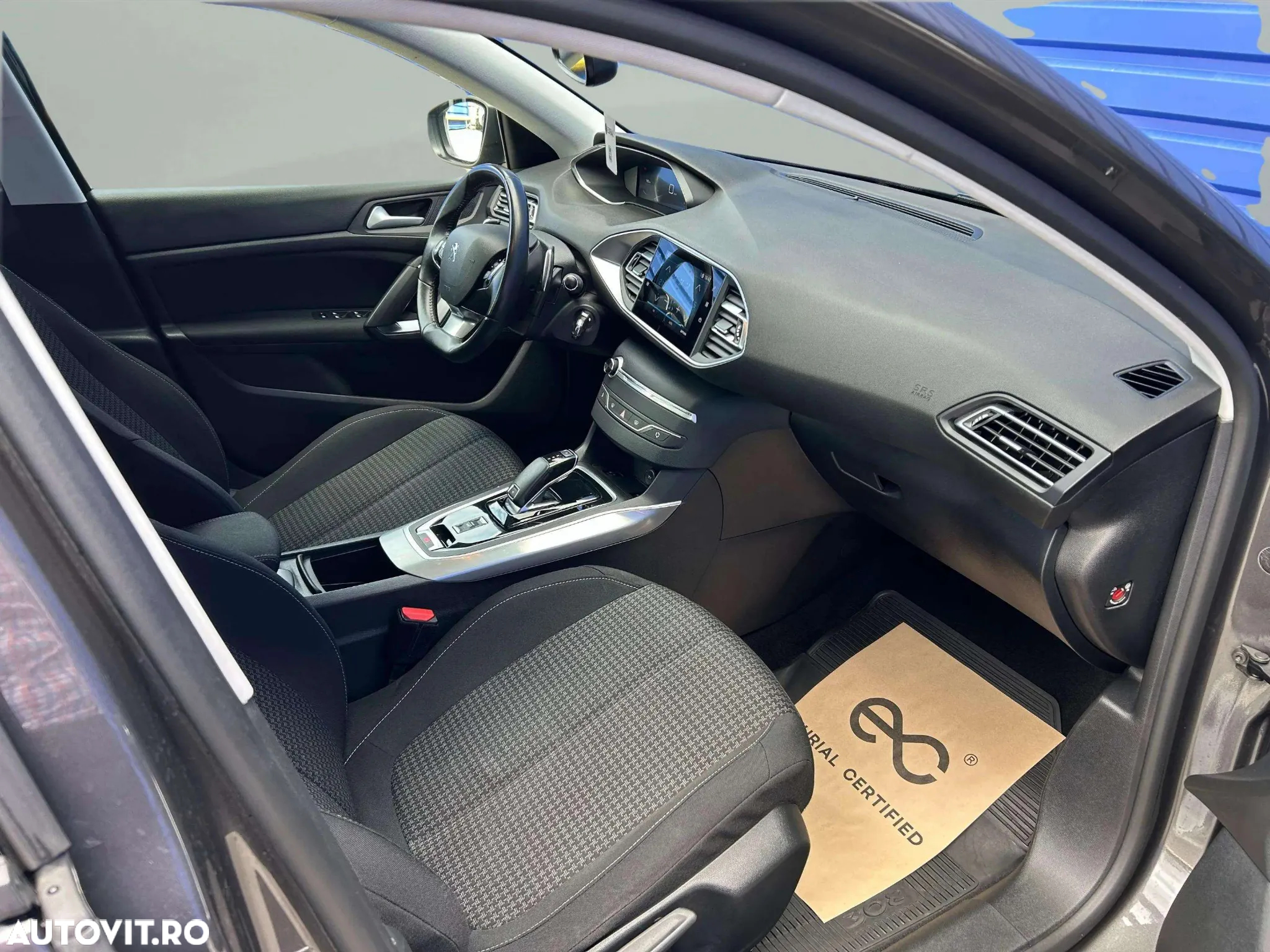 Peugeot 308 1.5 BlueHDi FAP STT EAT8 Active - 11
