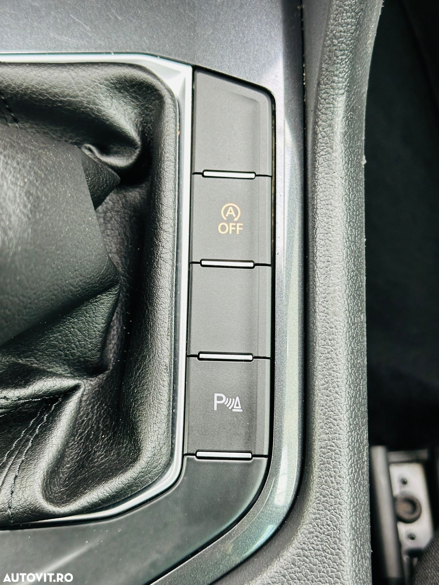 Volkswagen Tiguan - 32