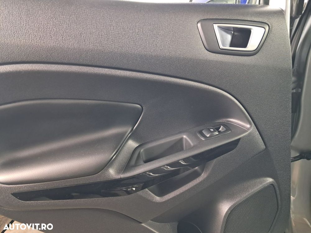 Ford EcoSport - 25