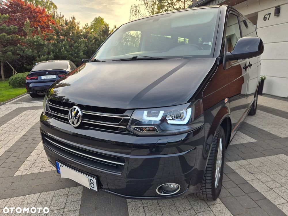 Volkswagen Multivan - 1
