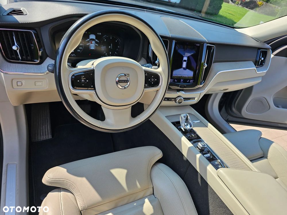 Volvo XC 60 B4 D AWD Inscription - 15