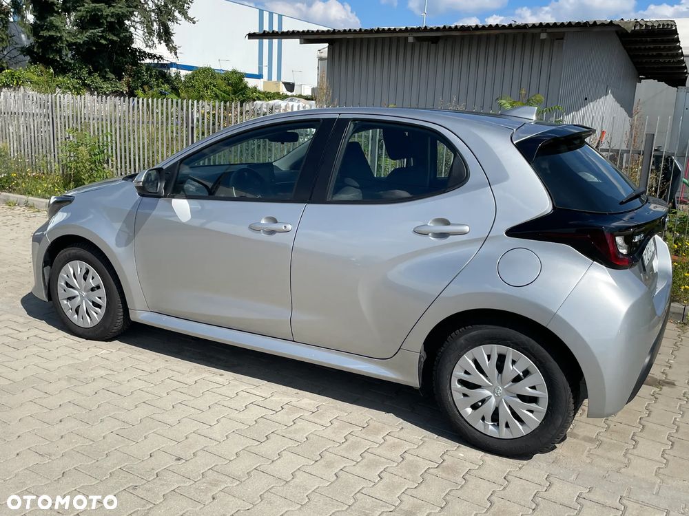 Toyota Yaris - 4