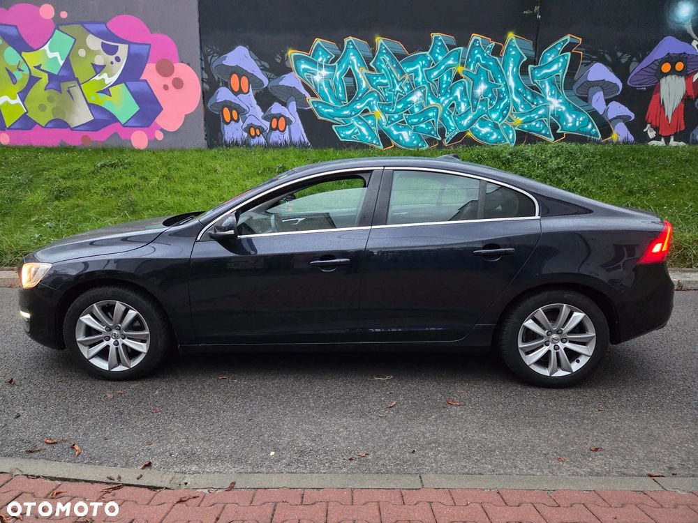 Volvo S60 D3 Drive-E Momentum - 3