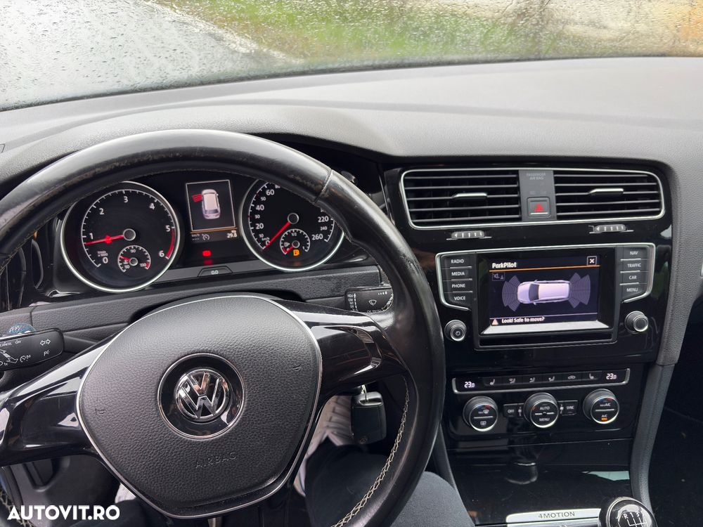 Volkswagen Golf 1.6 TDI 4Motion BlueMotion Technology Cup - 17
