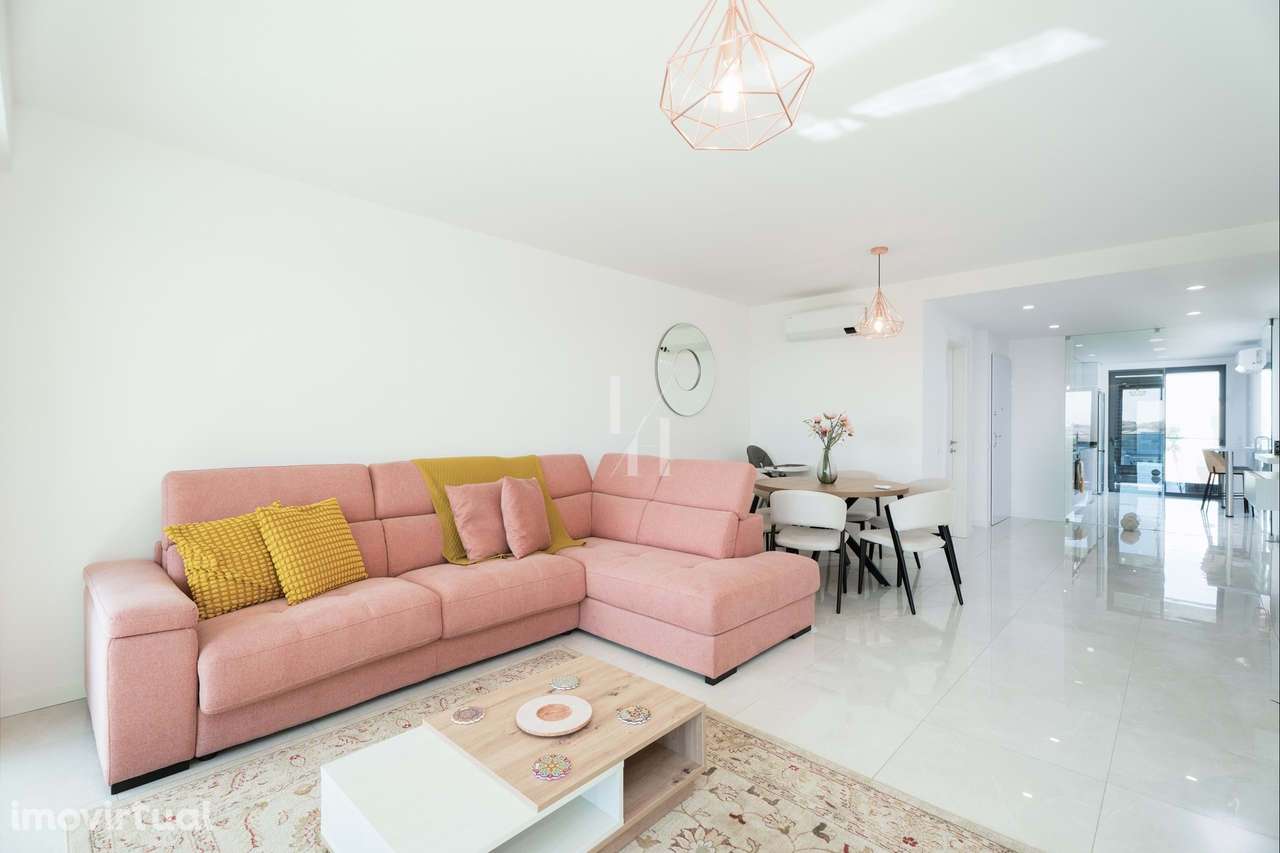 Penthouse T2 para venda com piscina, garagem e vista mar em Albufeira - Grande imagem: 3/26