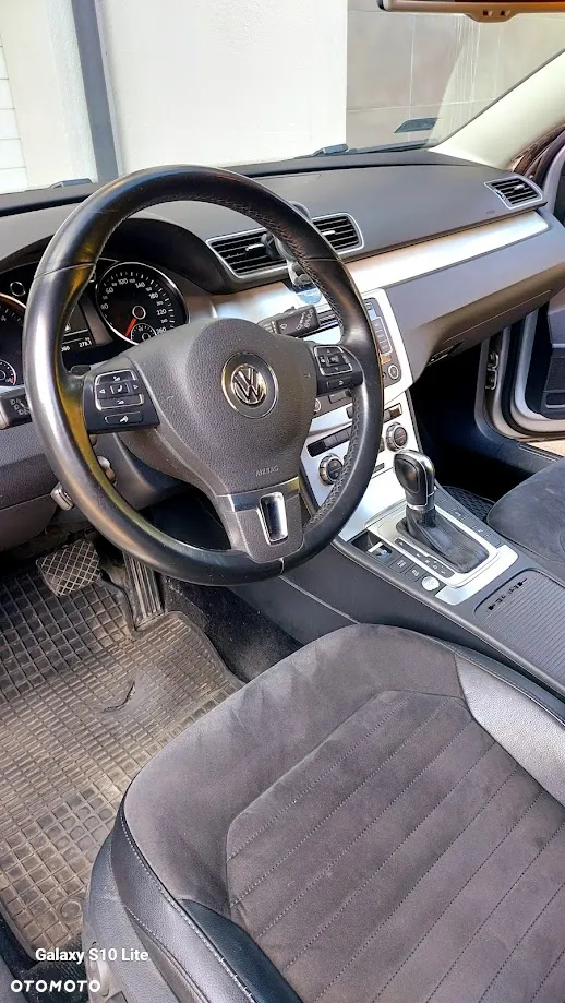 Volkswagen Passat 2.0 TDI Highline DSG - 14