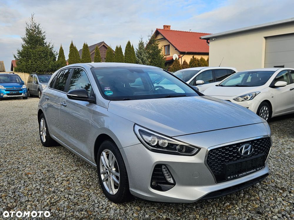 Hyundai i30 1.6 CRDI Intro Edition - 11