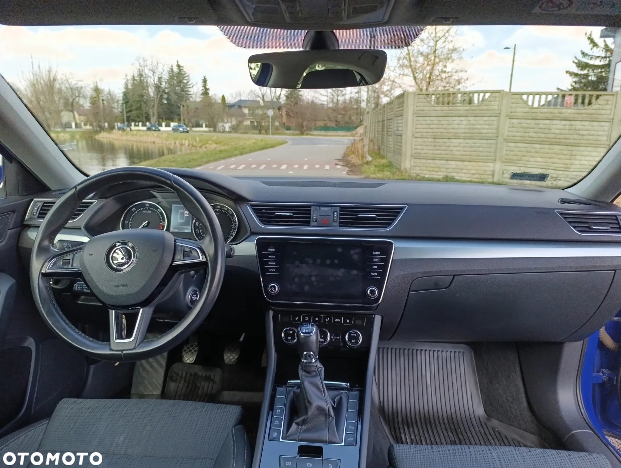 Skoda Superb 2.0 TDI 4x4 Ambition - 8