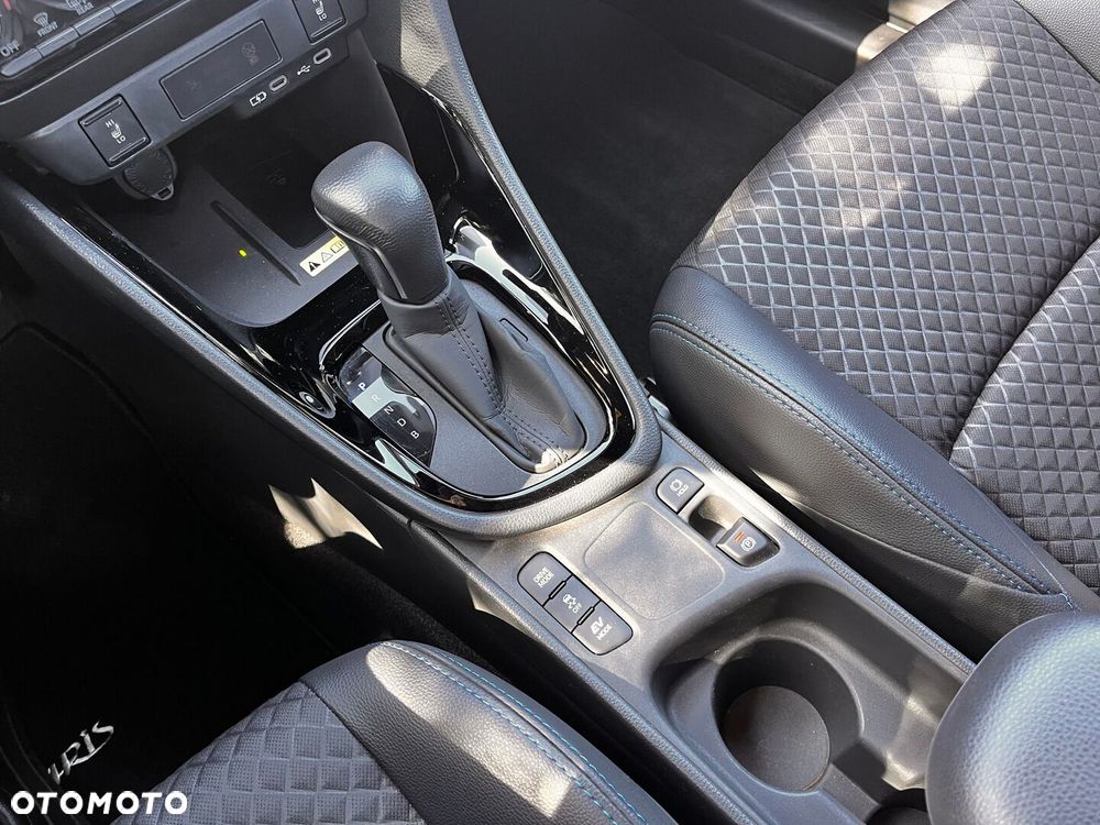 Toyota Yaris Hybrid 1.5 Premiere Edition - 16