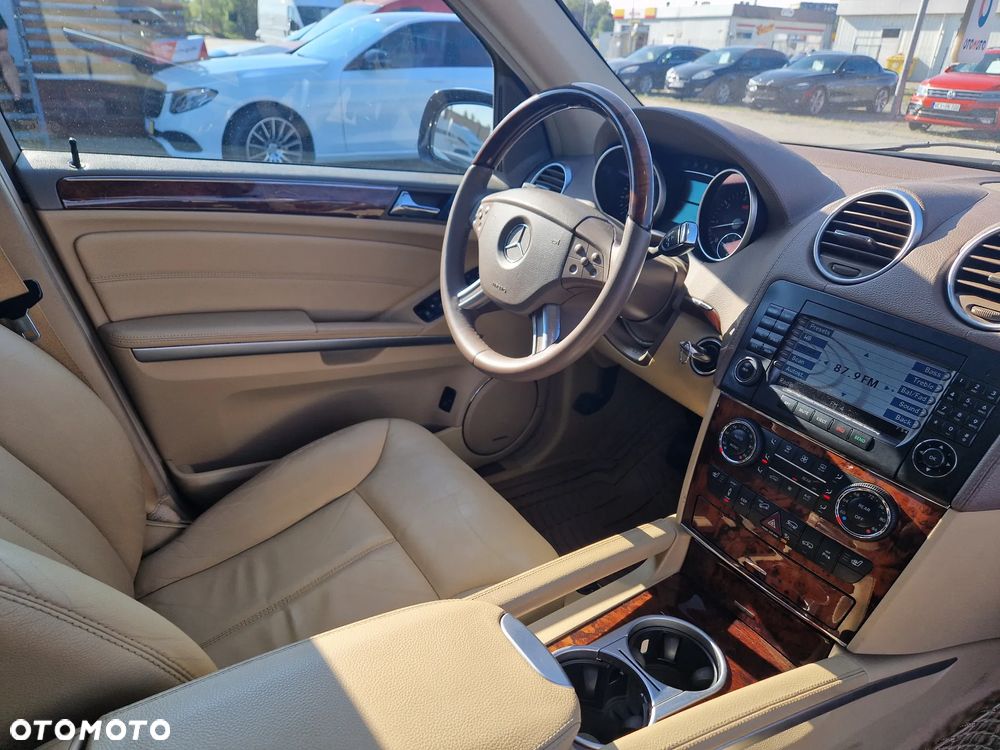 Mercedes-Benz GL 500 - 36