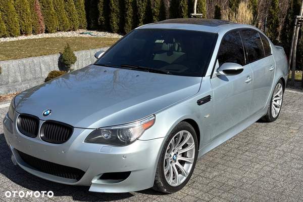 BMW M5 Standard
