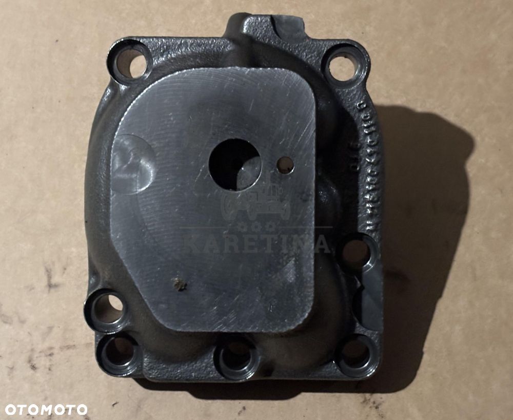 Fendt ML130 ML160 ML180 Vario Głowica pompy  H716100430011 M716100430110A - 4