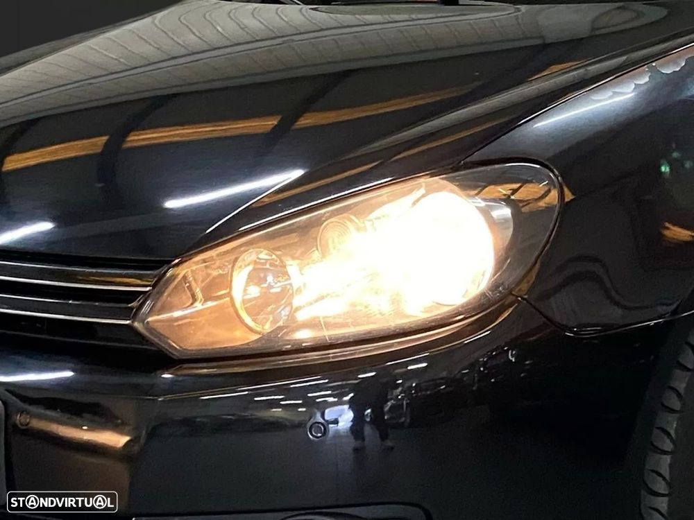 VW Golf Variant 1.6 TDi Highline DSG - 5