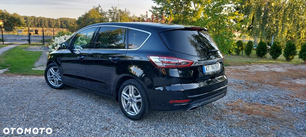 Ford S-Max - 9