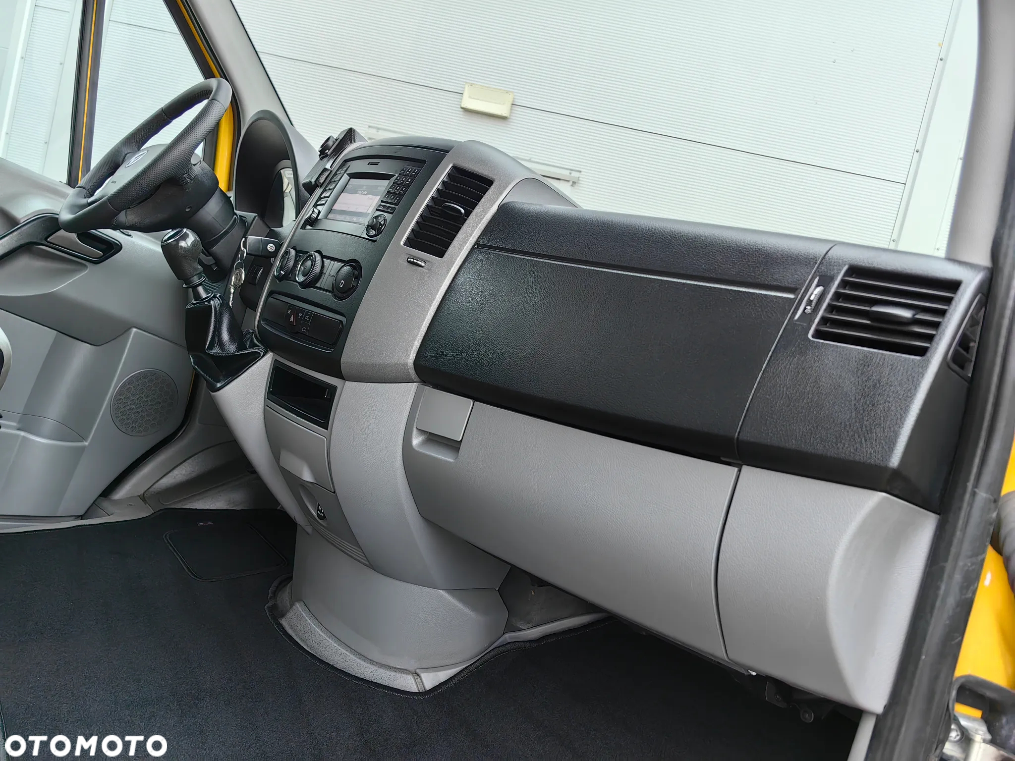 Volkswagen Crafter - 14