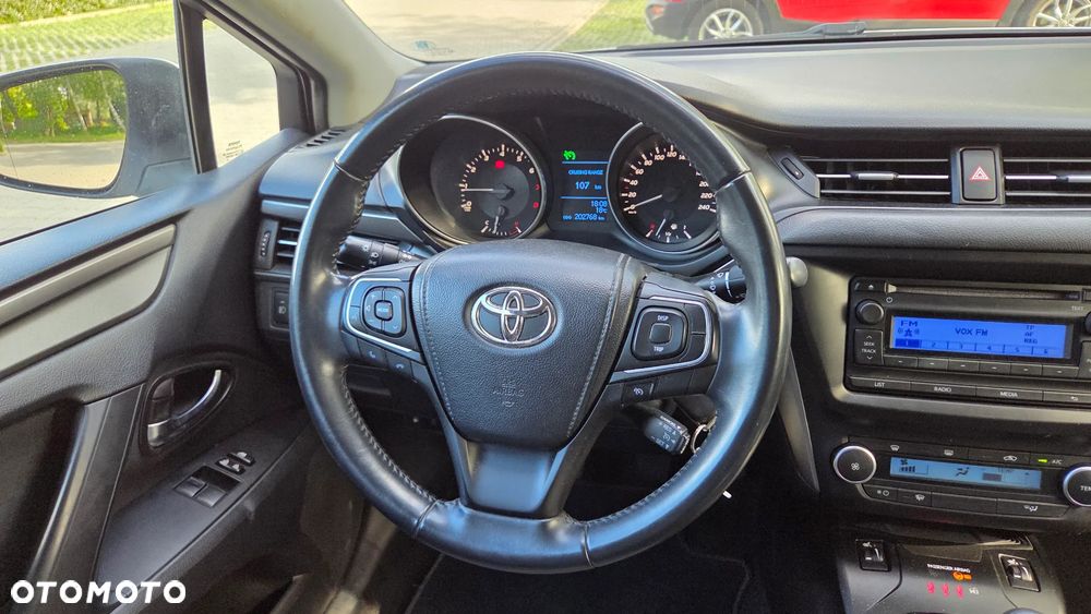 Toyota Avensis 1.6 Business Edition - 13