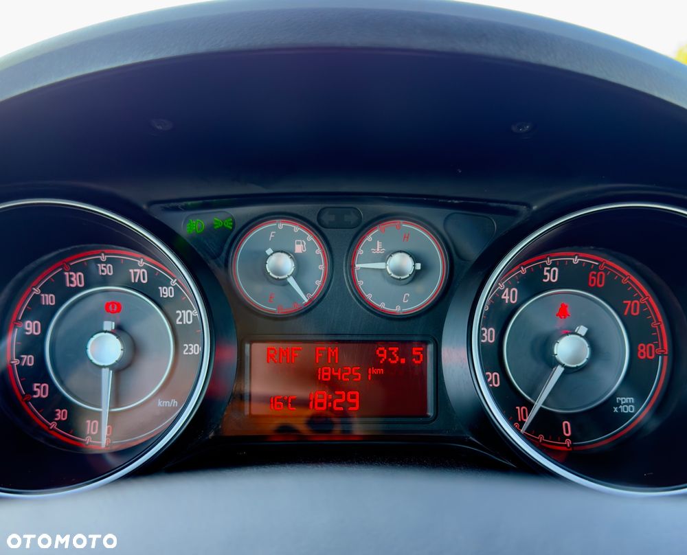 Fiat Punto Evo 1.4 8V Start&Stopp Young II - 16