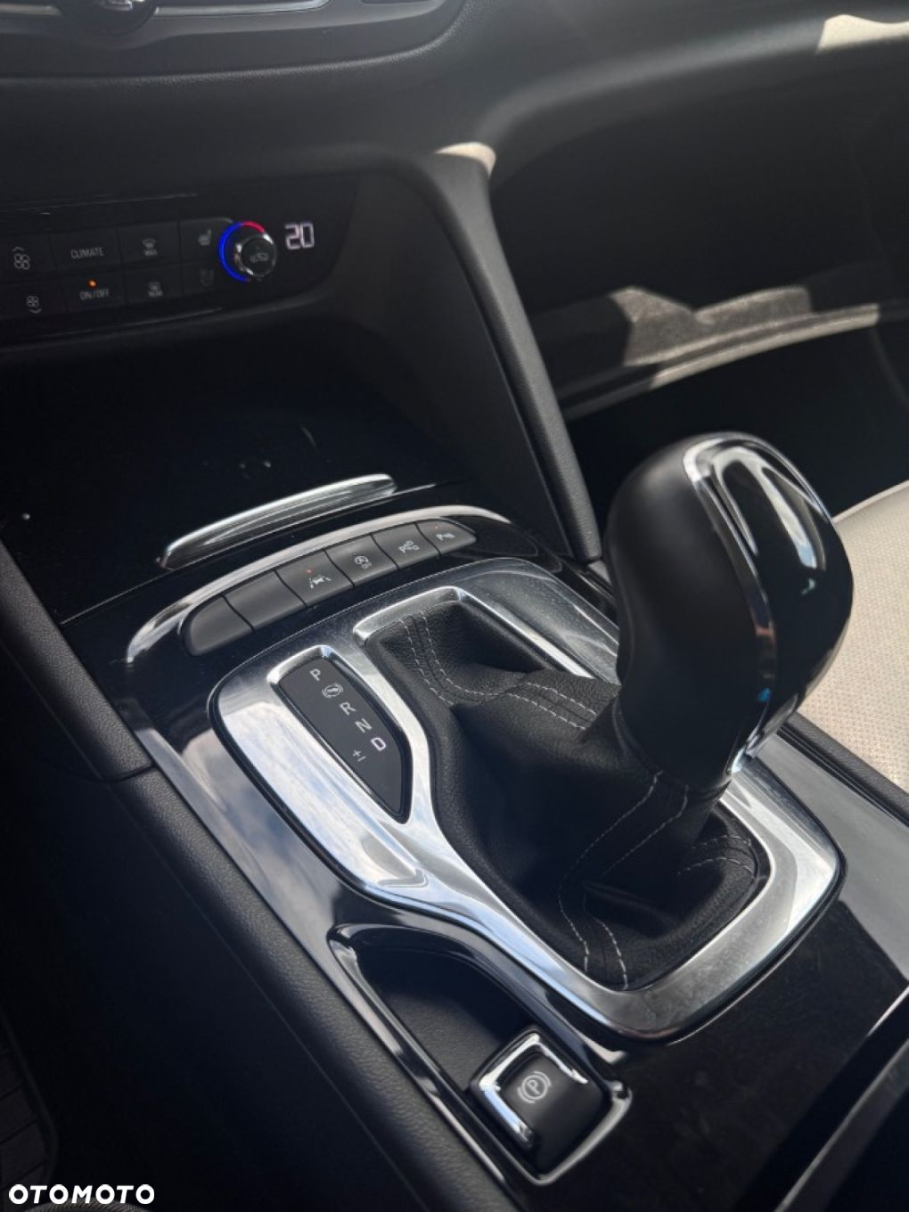 Opel Insignia - 23