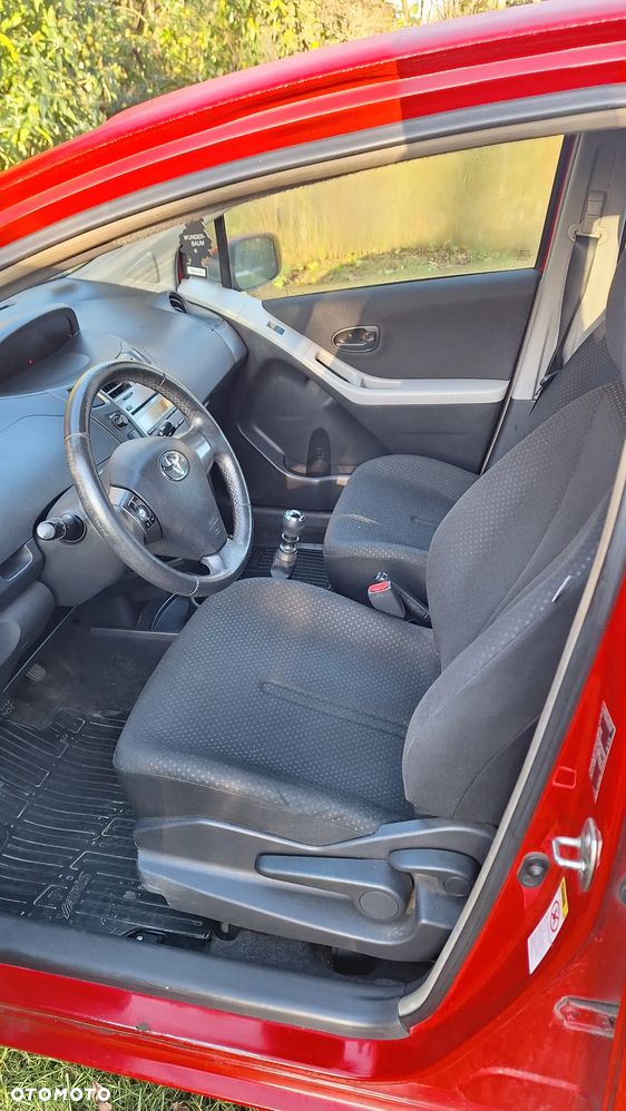 Toyota Yaris 1.33 Premium - 5