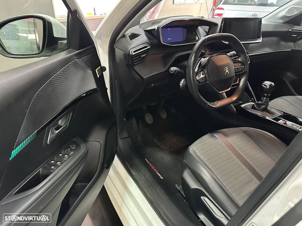 Peugeot 208 1.2 PureTech Allure Pack - 25