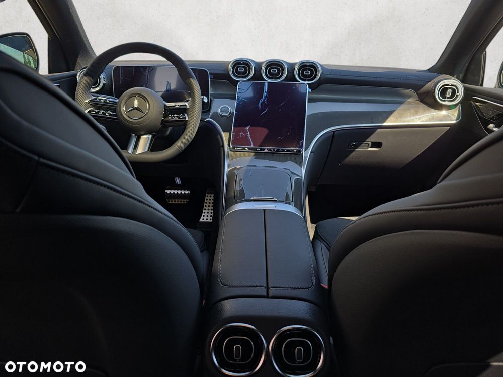 Mercedes-Benz GLC - 13
