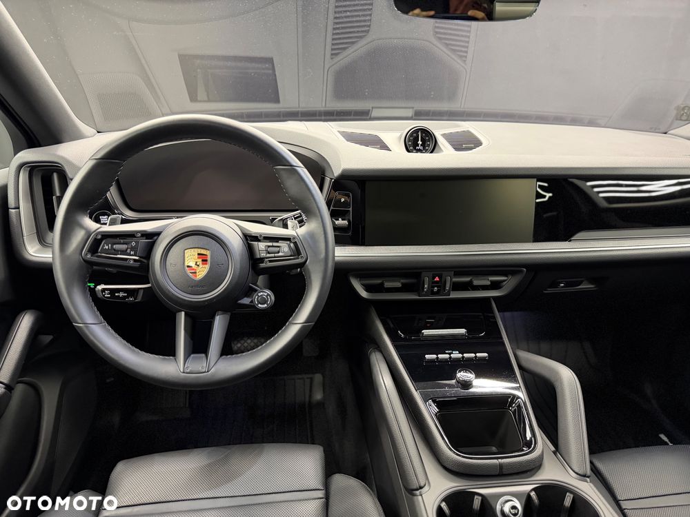 Porsche Cayenne Standard - 16