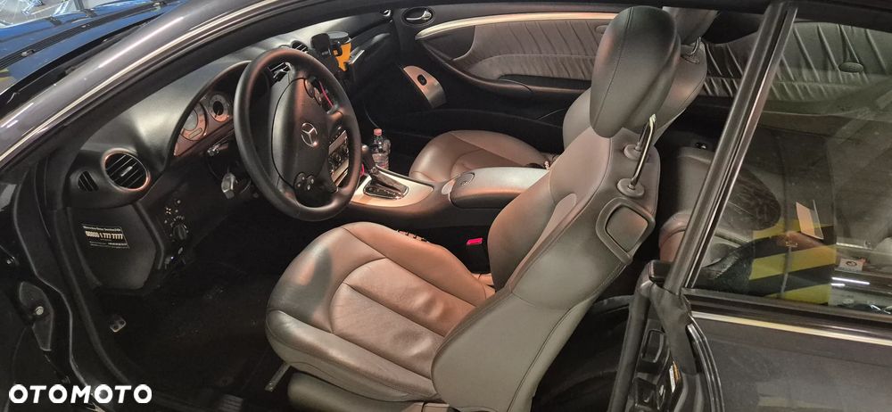 Mercedes-Benz CLK 280 7G-TRONIC Avantgarde - 14