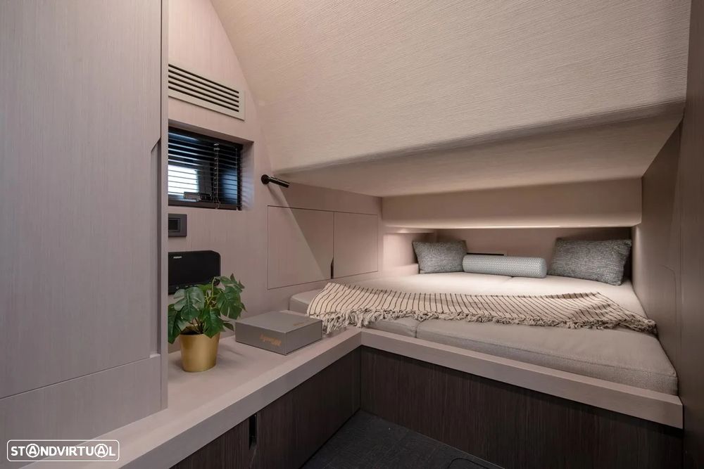 Windy 40 Camira RS - 12