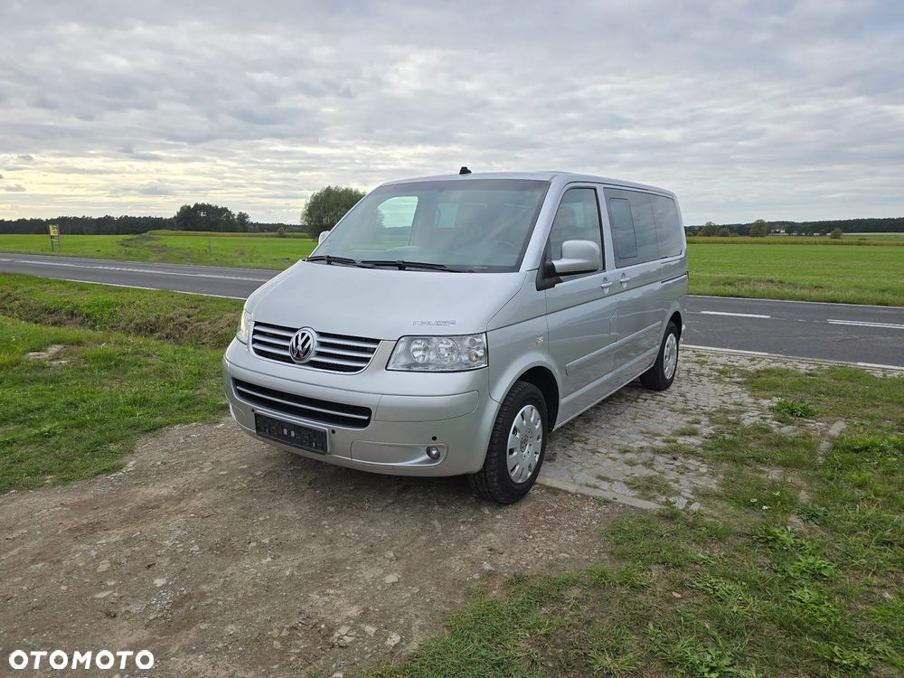 Volkswagen Multivan - 1