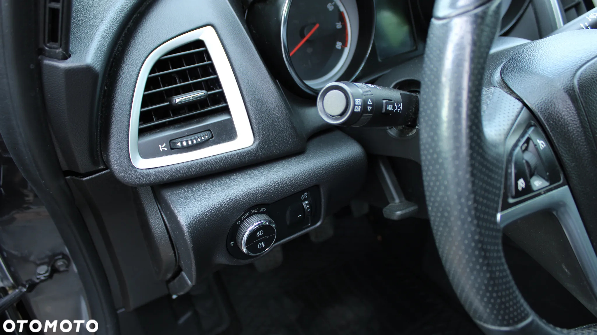 Opel Astra 1.6 Cosmo - 36
