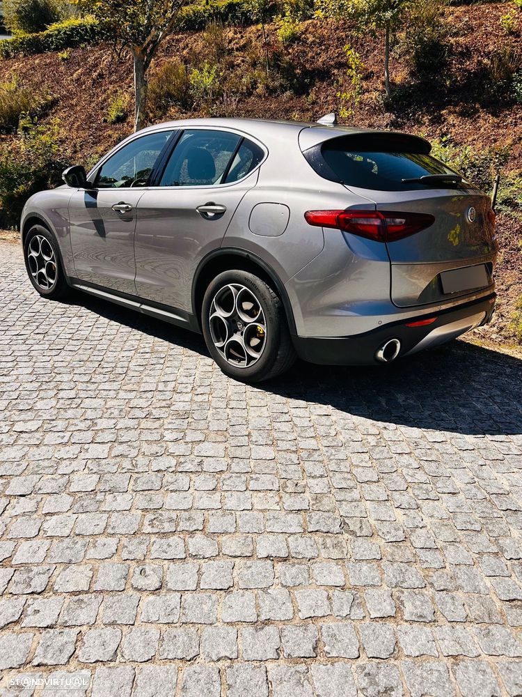 Alfa Romeo Stelvio 2.2 D Super AT8 - 4