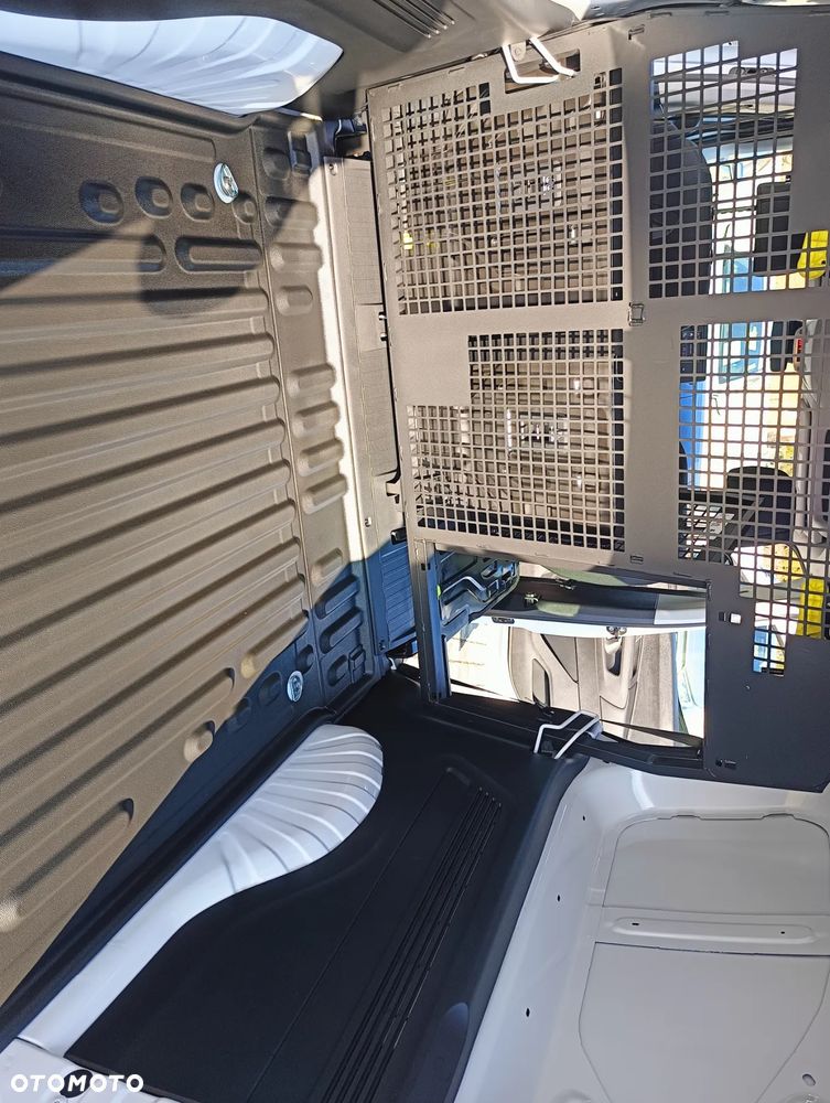 Toyota Proace City - 7