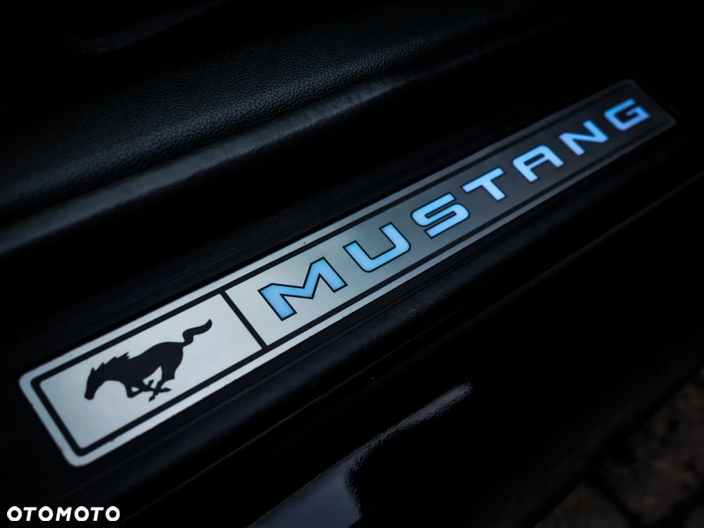 Ford Mustang Fastback 5.0 Ti-VCT V8 GT - 12