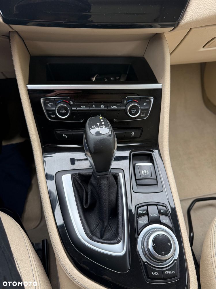 BMW Seria 2 220d xDrive Sport-Aut Luxury Line - 16