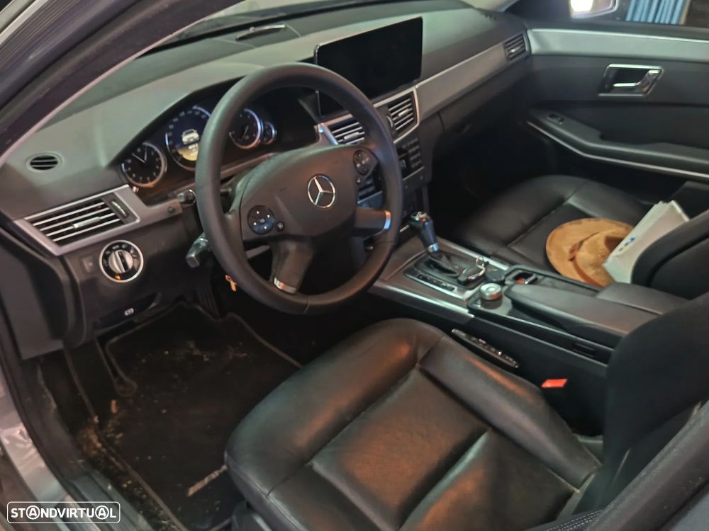 Mercedes-Benz E 200 CDi Elegance BlueEfficiency Auto. - 5
