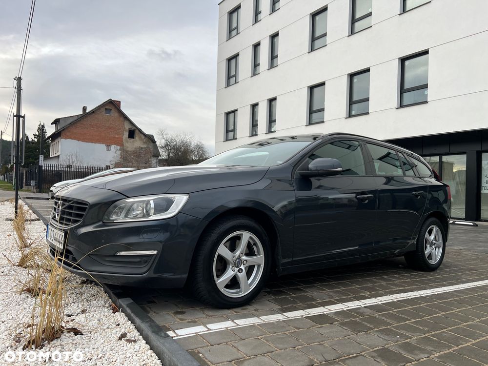 Volvo V60 D3 Momentum Core - 28